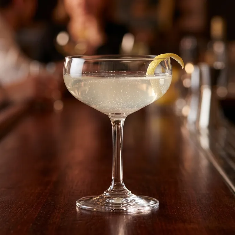 Classic Saucer Champagne